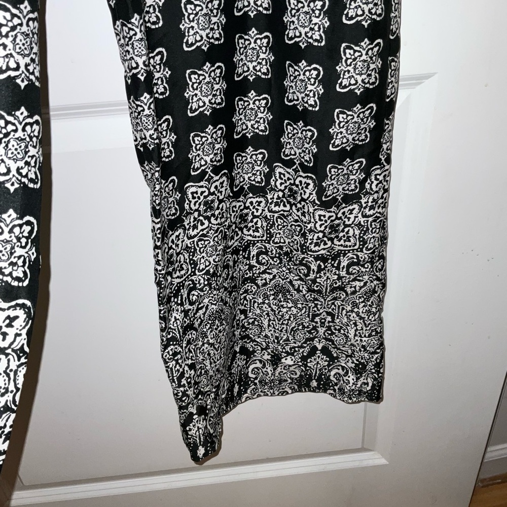 Black and White jumpsuit - Picture 3 of 5